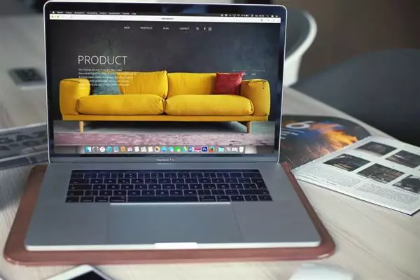 Vendita dei prodotti di marca nei marketplace online