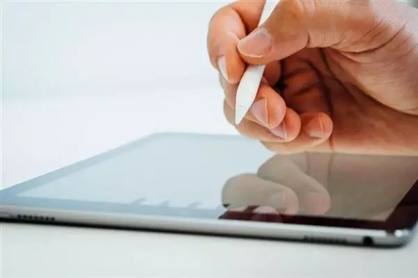 Identificare controparti all’estero tramite Linkedin