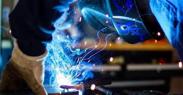 Prometeia: Analisi dei Settori industriali maggio 2020