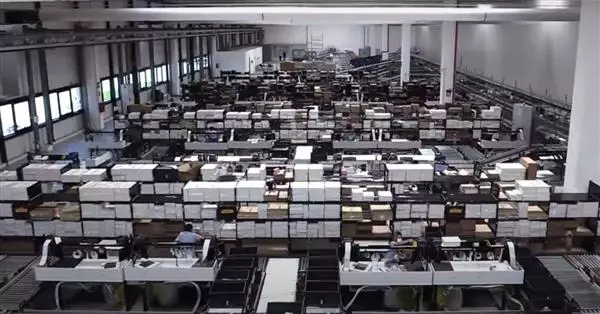 Polo logistico YOOX Landriano